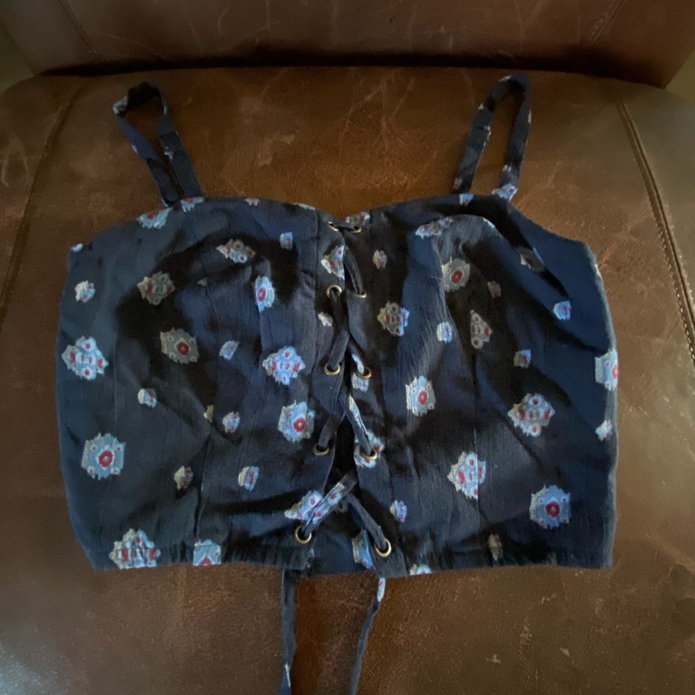 🌼Aeropostale crop lace up adjustable tank